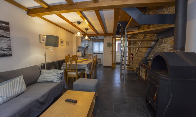 Figueras (Castropol) House | Apartment Jovellanos in Ría de Eo-Ribadeo