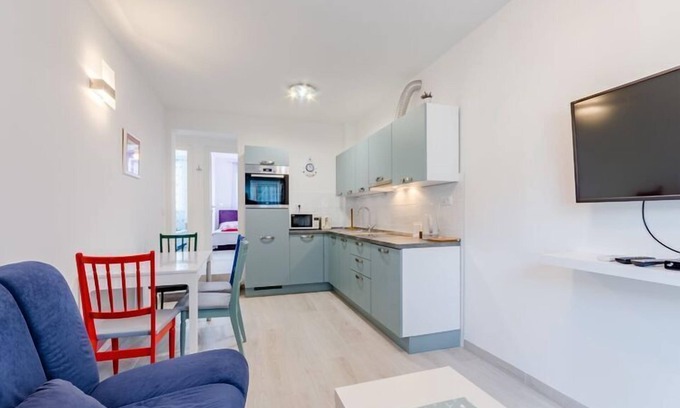 Kastel Gomilica Apartment | Apartment Karlo - Two Bedroom Apartment with Balcony (Matanić)