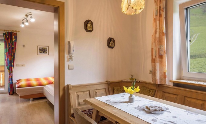 Terento Apartment | Apartment "Kirchblick" close to Skiing & Hiking Areas with Mountain View, Wi-Fi & Garden