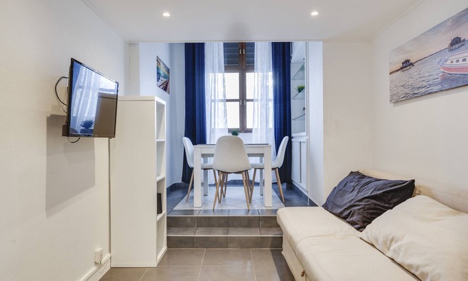 Chartrons Apartment | Apartment 'Les Chartrons' with Wi-Fi