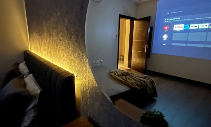 King Abdul Aziz Road Apartment | apartment located in areas close to services -supermarkets،cafes،restaurants،sea