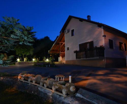 Slunj Apartment | Apartment Michaela