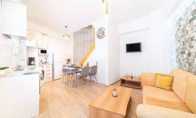 Argyrades Apartment | Apartment 'Nadias Lovely Home' with A/C & Wi-Fi