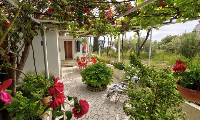 Mlini Apartment | Apartment Nera - Two Bedroom Apartment with Terrace and Sea View (Mlini)