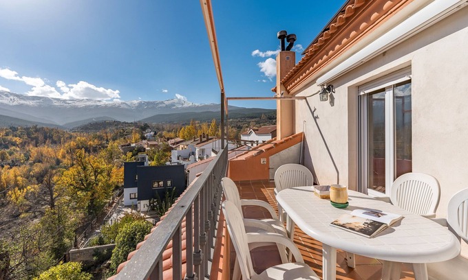 Jerez del Marquesado Apartment | Apartment 'Picón' with Mountain View, Private Terrace and Wi-Fi