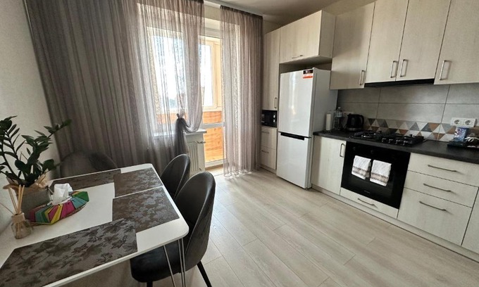 Lenins'kyi district Apartment | Apartment, Podillya