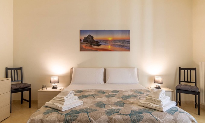 Ragusa Apartment | Apartment 'Ragusa 59' with Wi-Fi and Air Conditioning