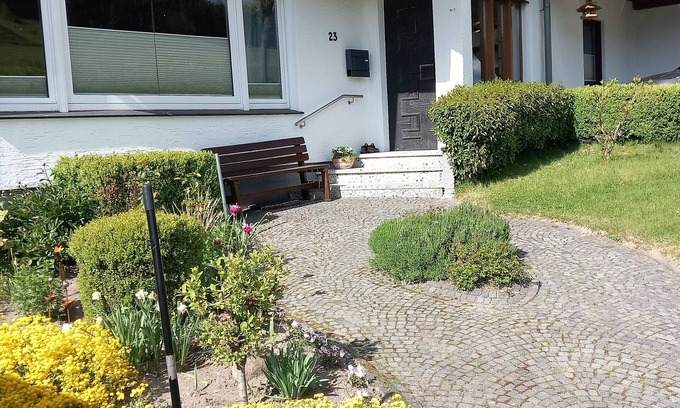 Gellinghausen Apartment | Apartment 'Rasche' with Balcony