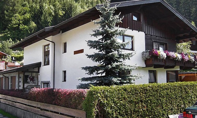 Navis Apartment | Apartment Spörr by Interhome