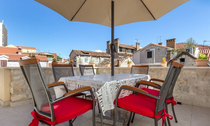 Old Town Apartment | APARTMENT ST. PETR OLD in SPLIT Downtown WITH GREAT SUNY TERRACE, area of 76m2