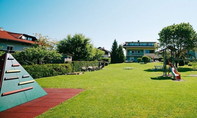 Faak am See House | Apartment Suite in Villa Karglhof (incl. 3 bedrooms, 2 bathrooms)