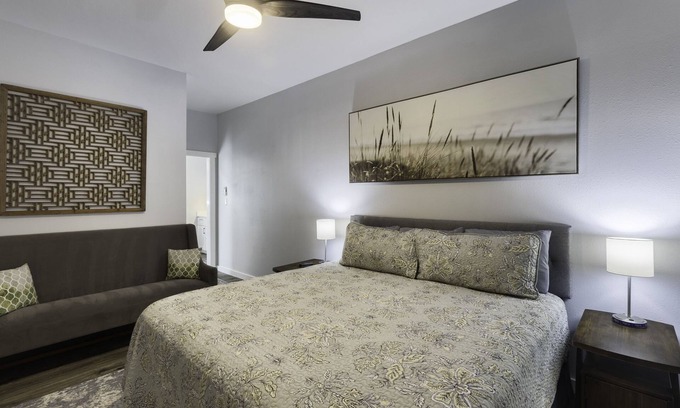 Emory House | Apartment Suite near Lake Fork w/Private Lake