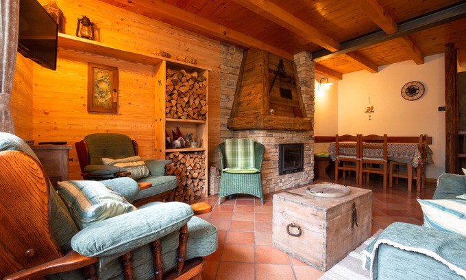 Concei Ski Chalet | Apartment surrounded by greenery in Val Concei