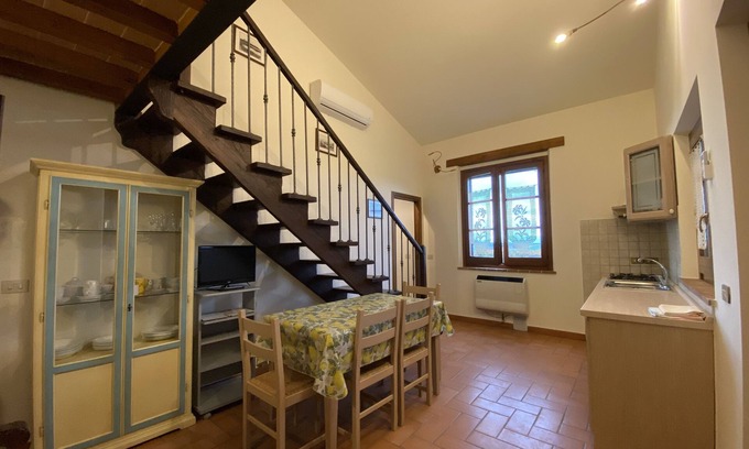 Paciano Apartment | Apartment Swimming Pool and Lake's View