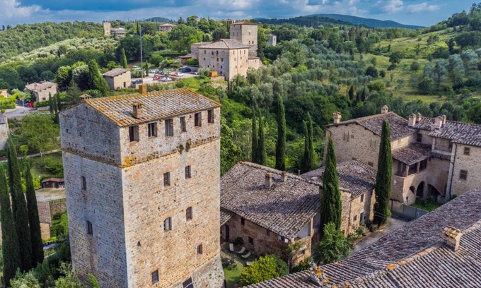 Stigliano Apartment | Apartment Torre 3 by Interhome