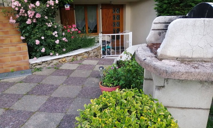 Haut Montmorency Apartment | apartment type f2 near PARIS 25 KM