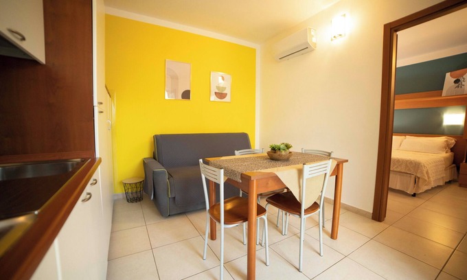 Mattinata House | Apartment "ulivo" with pool and private beach