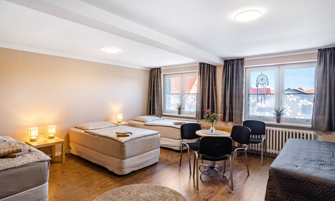 Leinefelde-Worbis Apartment | Apartment 'Veronika' with Shared Garden and Wi-Fi