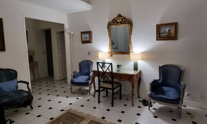 Opera Apartment | Apartment 'Vue Imprenable Sur Le Vieux Port' with Sea View, Wi-Fi and Air Conditioning