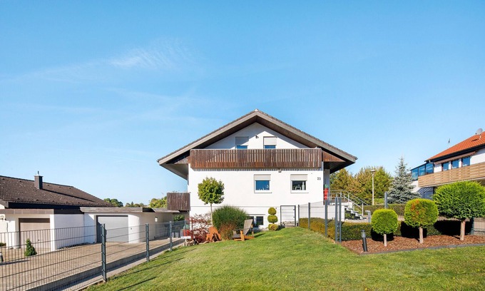 Neresheim Apartment | Apartment 'Waldmariechen' with Shared Garden, Balcony and Wi-Fi