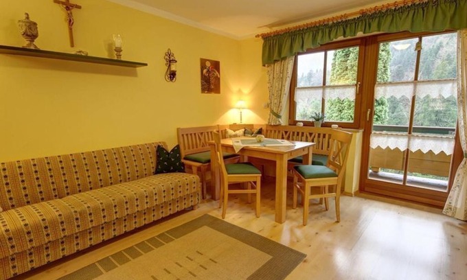 Schneizlreuth Apartment | Apartment Weißbachblick - Haus Holzner-Nagl