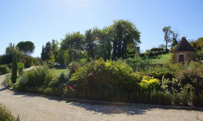 Sarlat-la-Caneda Apartment | Apartment with swimming pool and place of relaxation and leisure