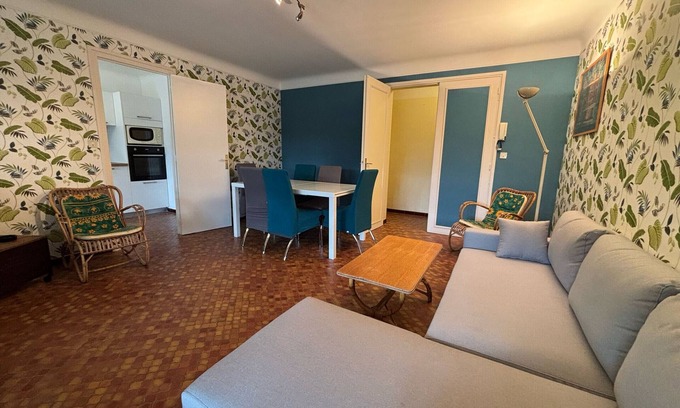 Ciboure Apartment | Apartment with garden and private pool in Ciboure