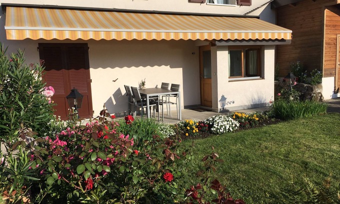Faulensee Apartment | Apartment with terrace and lake view