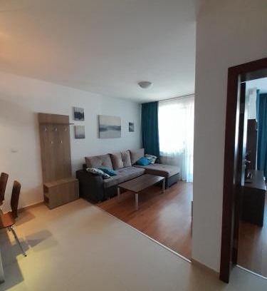 Shiligarnika Apartment | Apartments Belvedere B303