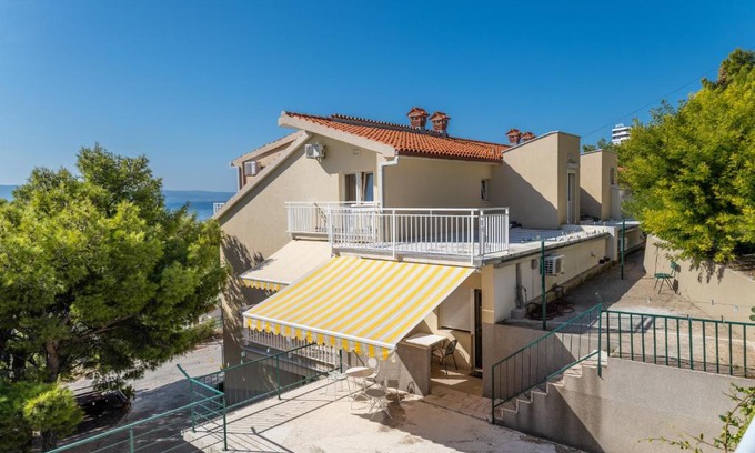 Duce Apartment | Apartments by the sea Duce, Omis - 946