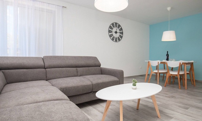 Bol Apartment | Apartments Dva Galeba - One Bedroom Apartment with Sea View (204)