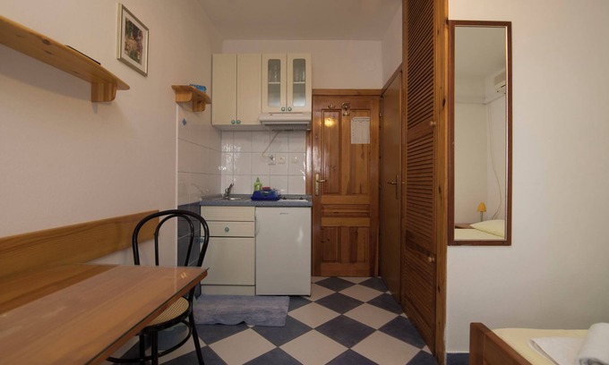 Sucuraj Apartment | Apartments Jadranka (103441-A3) - Sucuraj - island Hvar