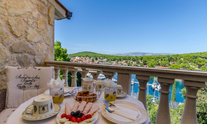 Vrboska Apartment | Apartments Vila Jelka (49712-A4) - Vrboska - island Hvar
