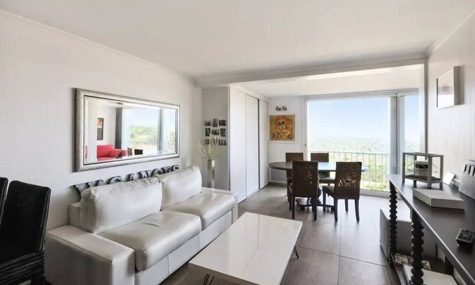 Les Restanques Apartment | Apartments in the Restanques of the Gulf of St Tropez - maeva Home - Modern apartment sea view 2 rooms 4 people - Prestige - Super Home