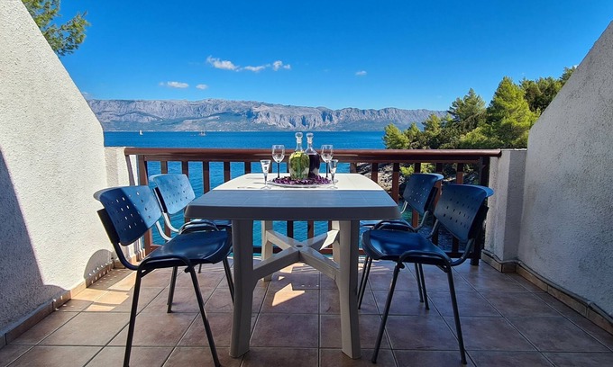 Bogomolje Apartment | Apartments On the beach (89401-A3) - Bogomolje