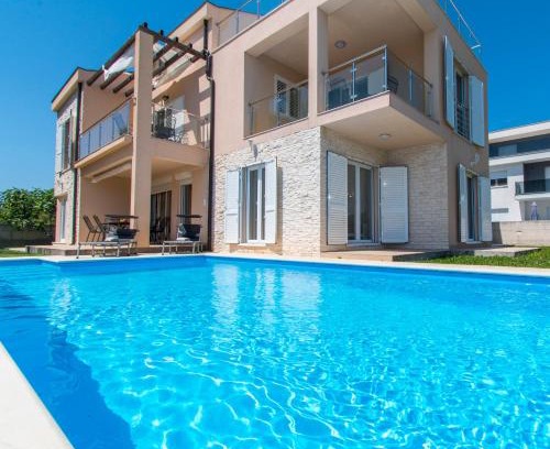 Srima Apartment | Apartments Pavlovic