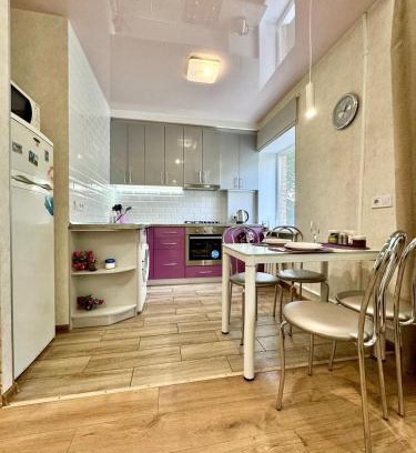 Sukhinovka Apartment | ApartPoltava Витончені апартаменти біля Лялькового театру, Звітна документація для відрядження, БАНКІВСЬКИЙ ЧЕК