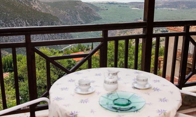 Delfoi House | Apollon Stone Villa in Delphi with Stunning View