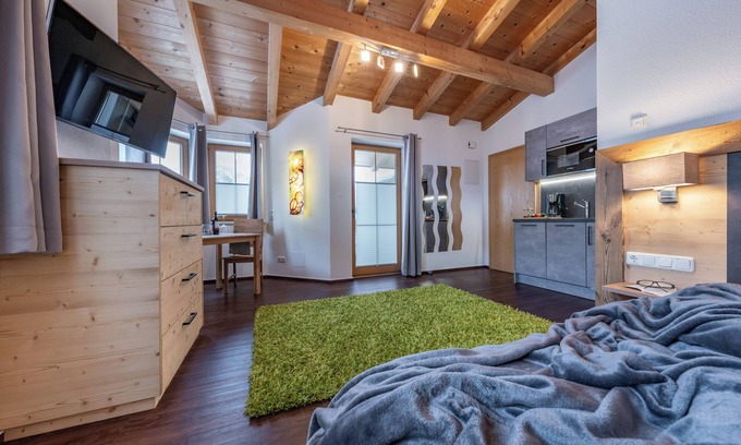 Hippach-Schwendberg Apartment | App. Ahornblick in Ferienhaus Johanna - near the gondola lift