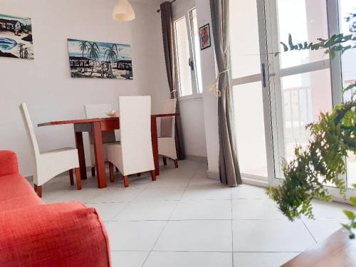 Sal Rei Apartment | App Raffaele Estoril Beach Free Wifi & AC a step away from the sea