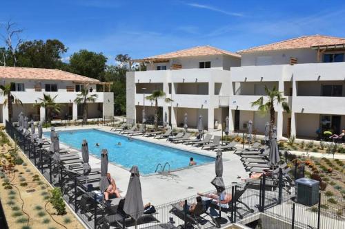 Bravone Apartment | Appart T3 vue Mer/Montagne pieds dans l'eau N115