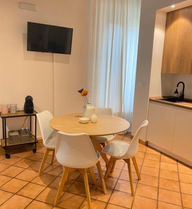 Imola Apartment | Appartamento in centro storico L&L house