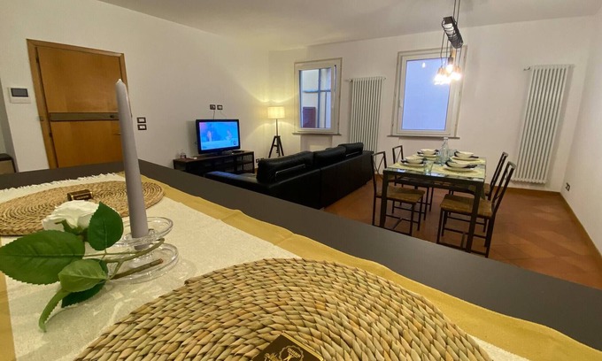 Centro Urbano Condo | Appartamento In Posizione Prestigiosa