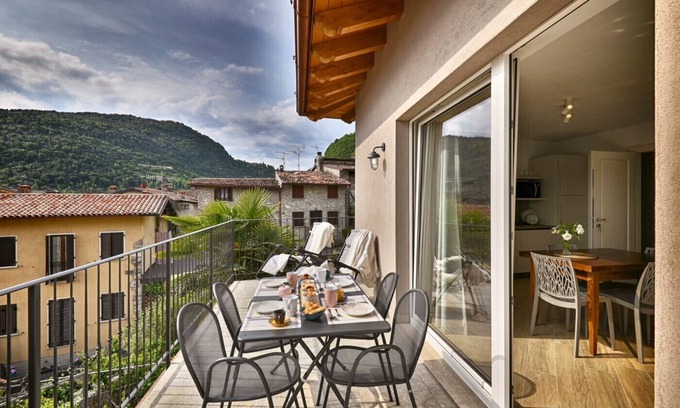 Prabione Apartment | Appartamento Lucia by Theater Home - with big balcony and a panoramic view