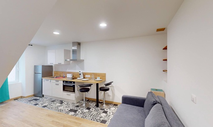 Saint-Vaast-la-Hougue Apartment | Appartement 2 Pers Rénové à Neuf