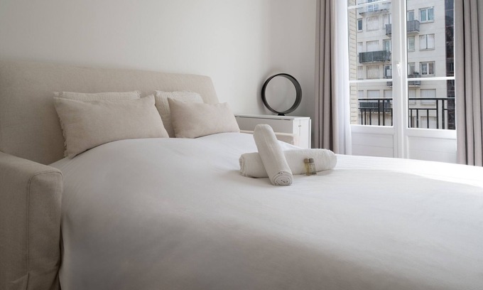 Republique–Point-du-Jour Apartment | Appartement Hazel - Welkeys