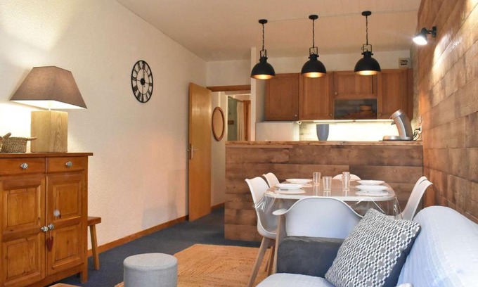 Meribel Apartment | Appartement 2 Pièces, Cabine, Balcon, Près des Pistes, 6 Pers - FR-1-180-95