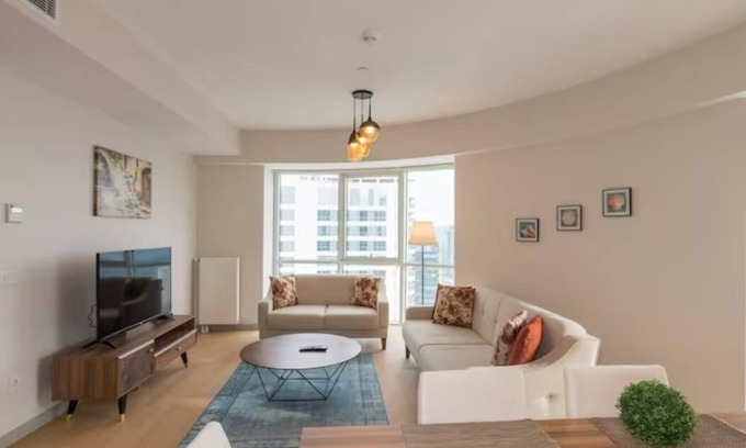 Umraniye Apartment | Appartement 34 EME Etage Avec VUE Magnifique Dans UNE Residence