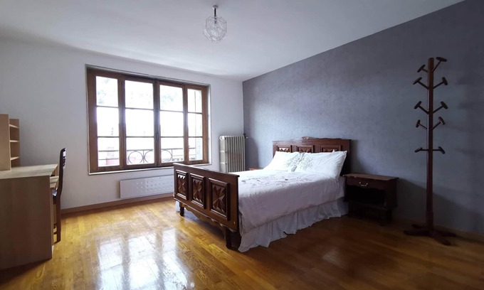 Modane Apartment | Appartement au bord de la Rivière