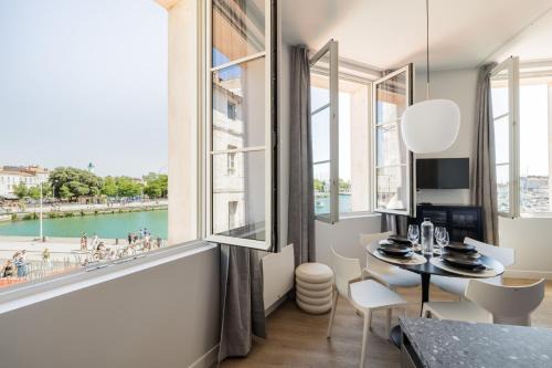 La Rochelle City Centre Apartment | Appartement chic vue imprenable sur le vieux port